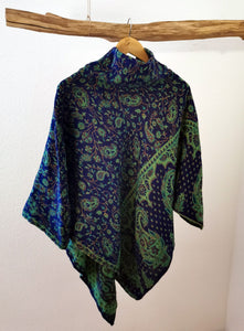 Warmer Poncho DANA mit Paisley Muster