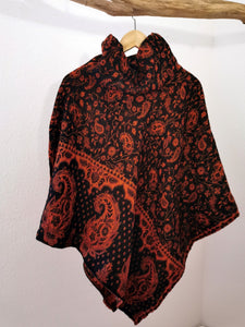 Warmer Poncho ZORA mit Paisley Muster