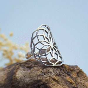 Filigraner Ring mit "Samen des Lebens" Symbol