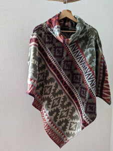 Warmer Bohemian Poncho, für Damen und Herren