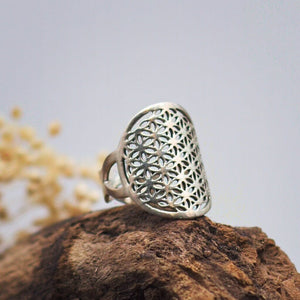 Ring &quot;Lebensblume&quot; mit außergewöhnlichen Ringband, 925 Sterlingsilber