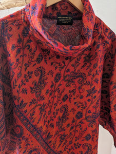 Warmer Poncho mit Paisley Muster