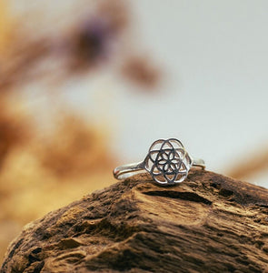 Silberring mit Lebensblume