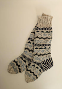 Handgestrickte Haussocken, Warme Wintersocken aus Wolle