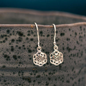 Kleine Hängeohrringe Lebensblume Design Silber