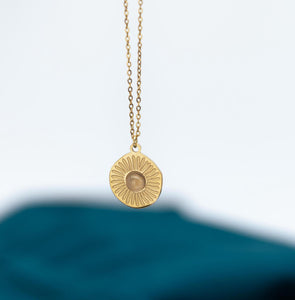 Goldene Halskette SONNE