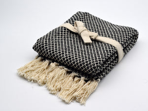 Kuscheliger Schal "Piandao" aus 100% Baumwolle, schwarz / cremeweiß